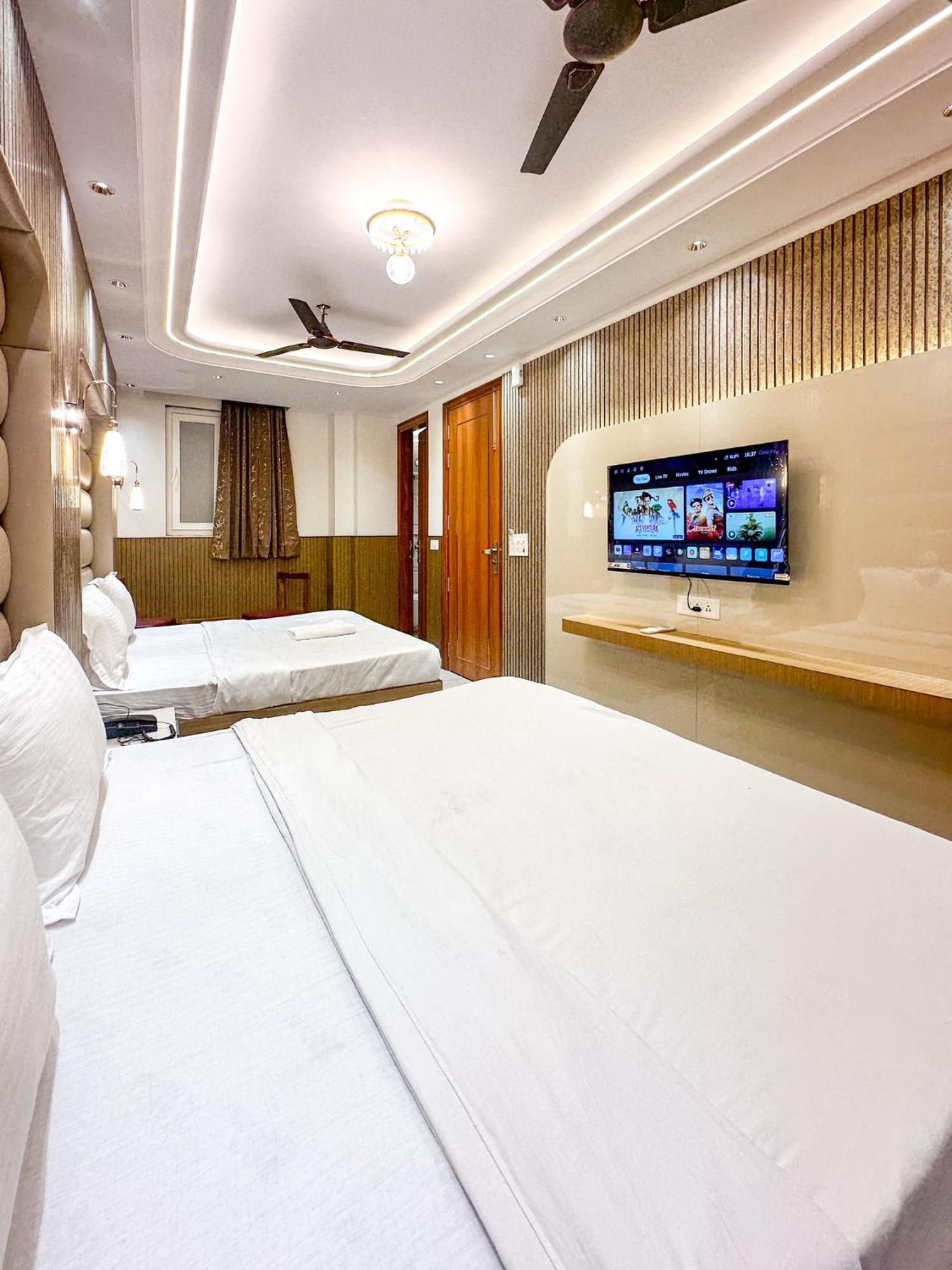 Delhi Delight Premium Bed and Breakfast New Delhi Exteriör bild
