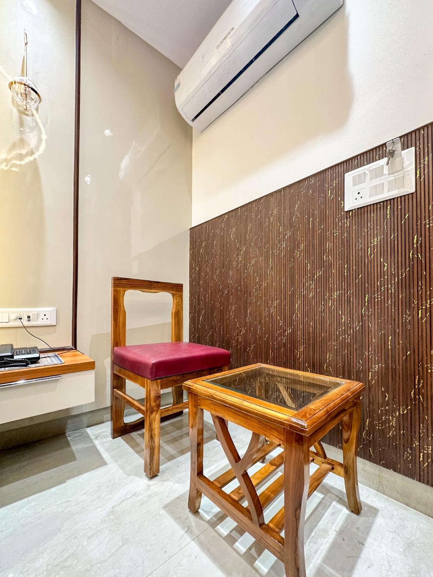 Delhi Delight Premium Bed and Breakfast New Delhi Exteriör bild
