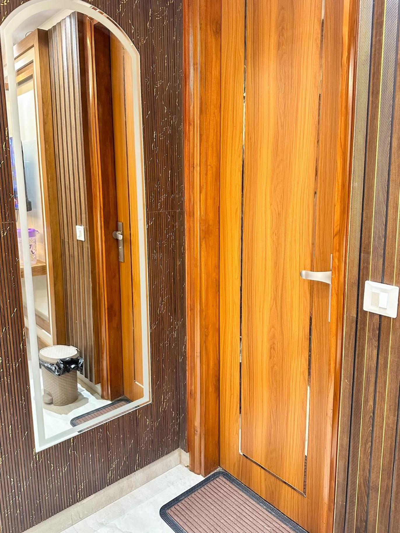 Delhi Delight Premium Bed and Breakfast New Delhi Exteriör bild