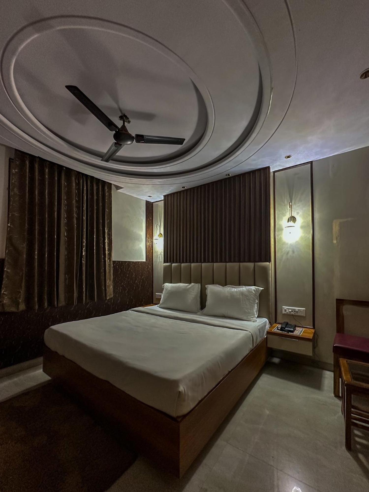 Delhi Delight Premium Bed and Breakfast New Delhi Exteriör bild
