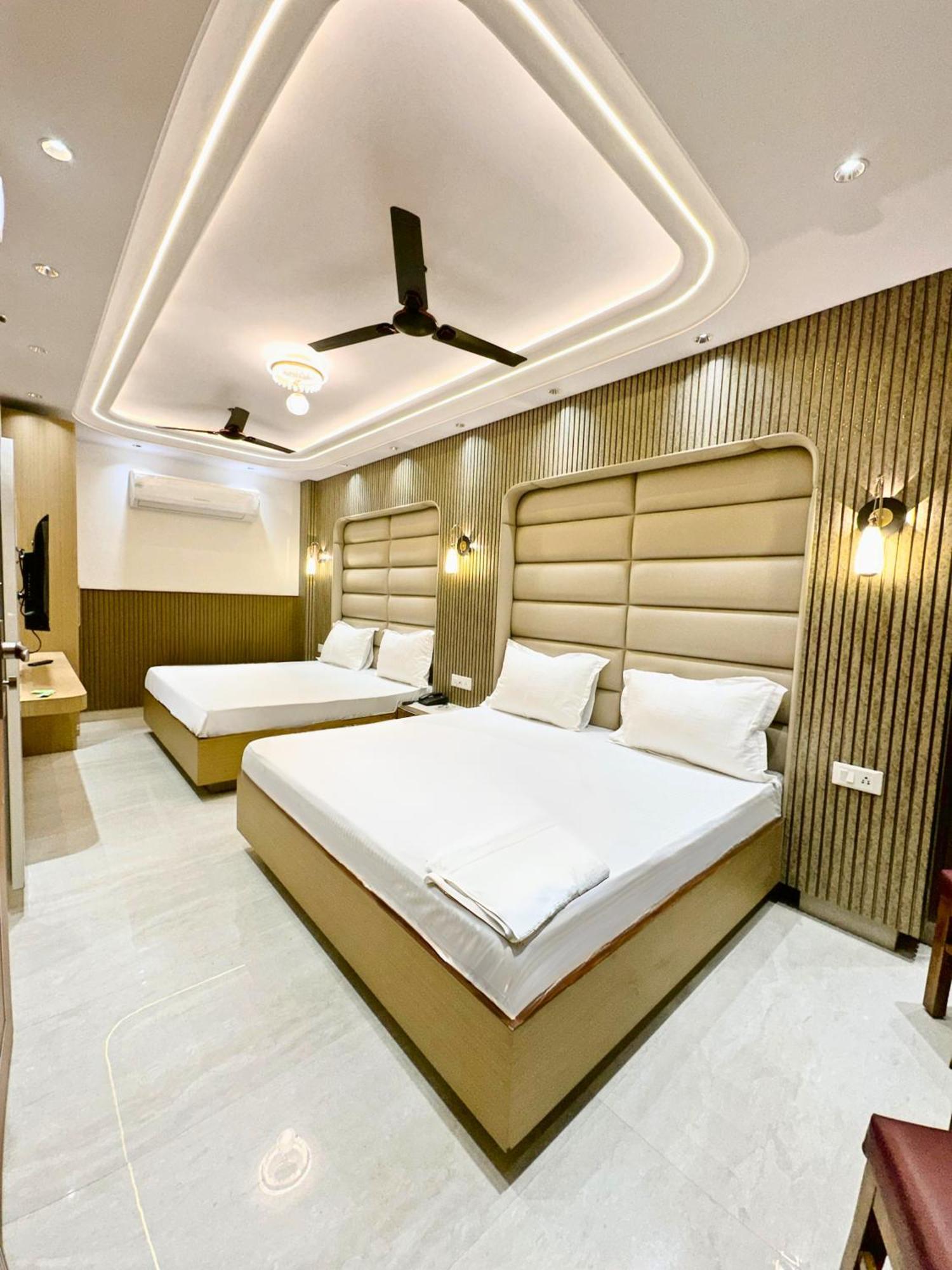 Delhi Delight Premium Bed and Breakfast New Delhi Exteriör bild