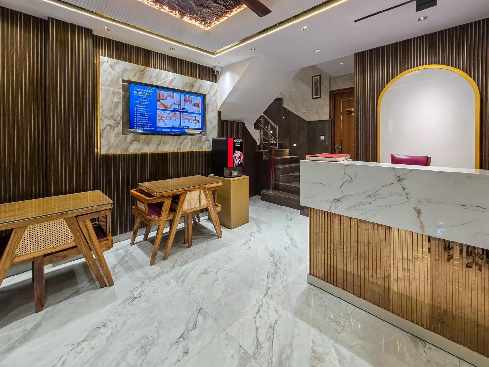 Delhi Delight Premium Bed and Breakfast New Delhi Exteriör bild