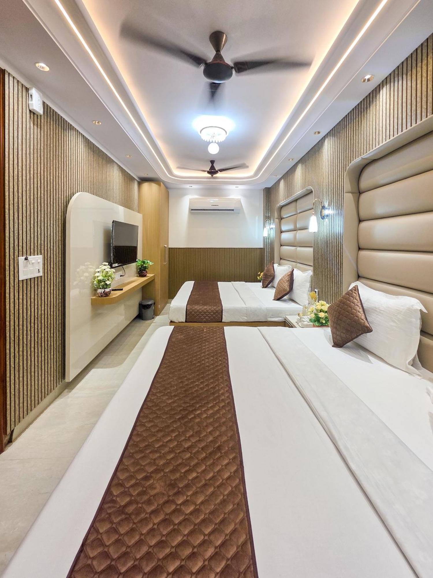 Delhi Delight Premium Bed and Breakfast New Delhi Exteriör bild
