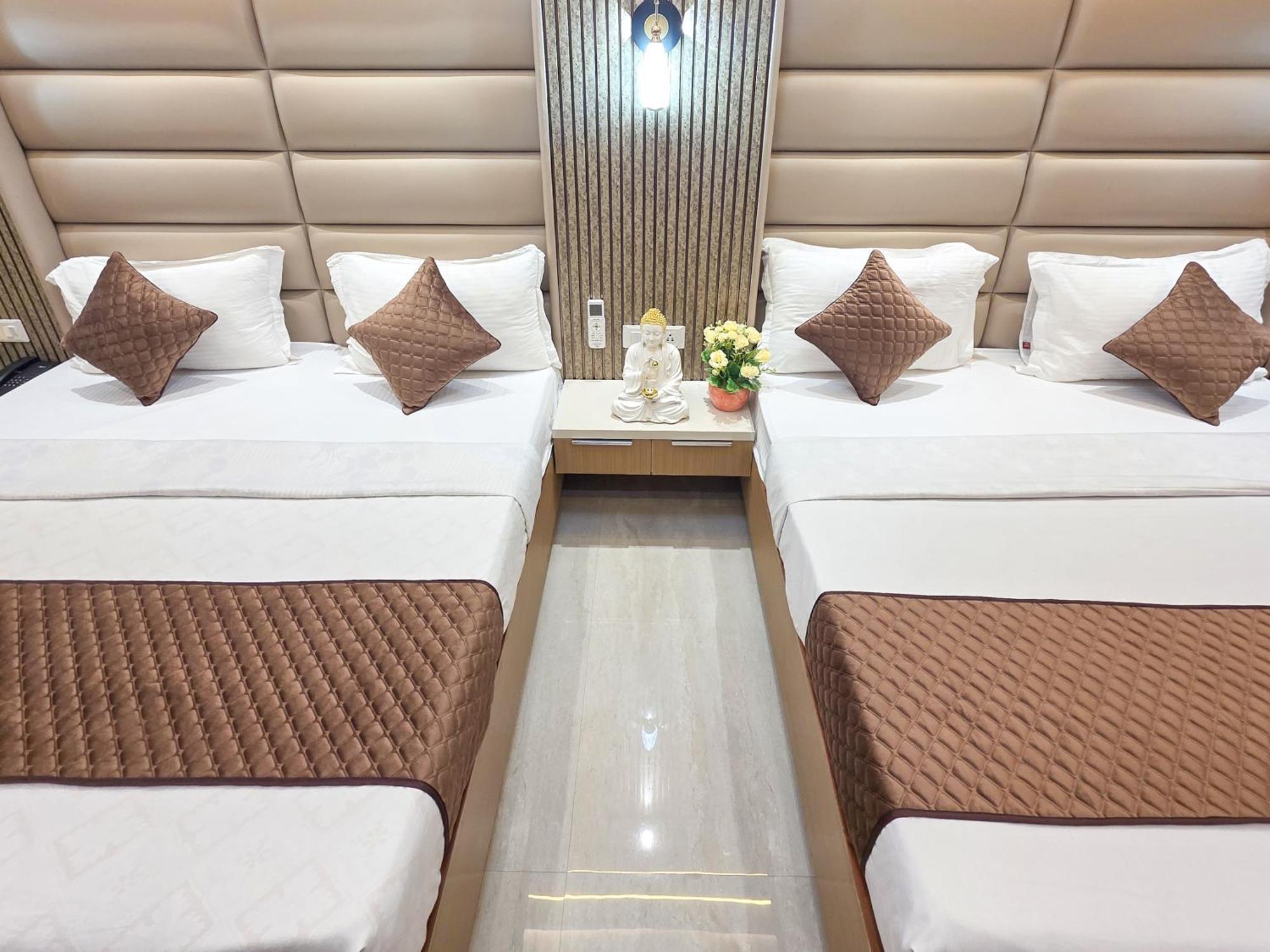 Delhi Delight Premium Bed and Breakfast New Delhi Exteriör bild
