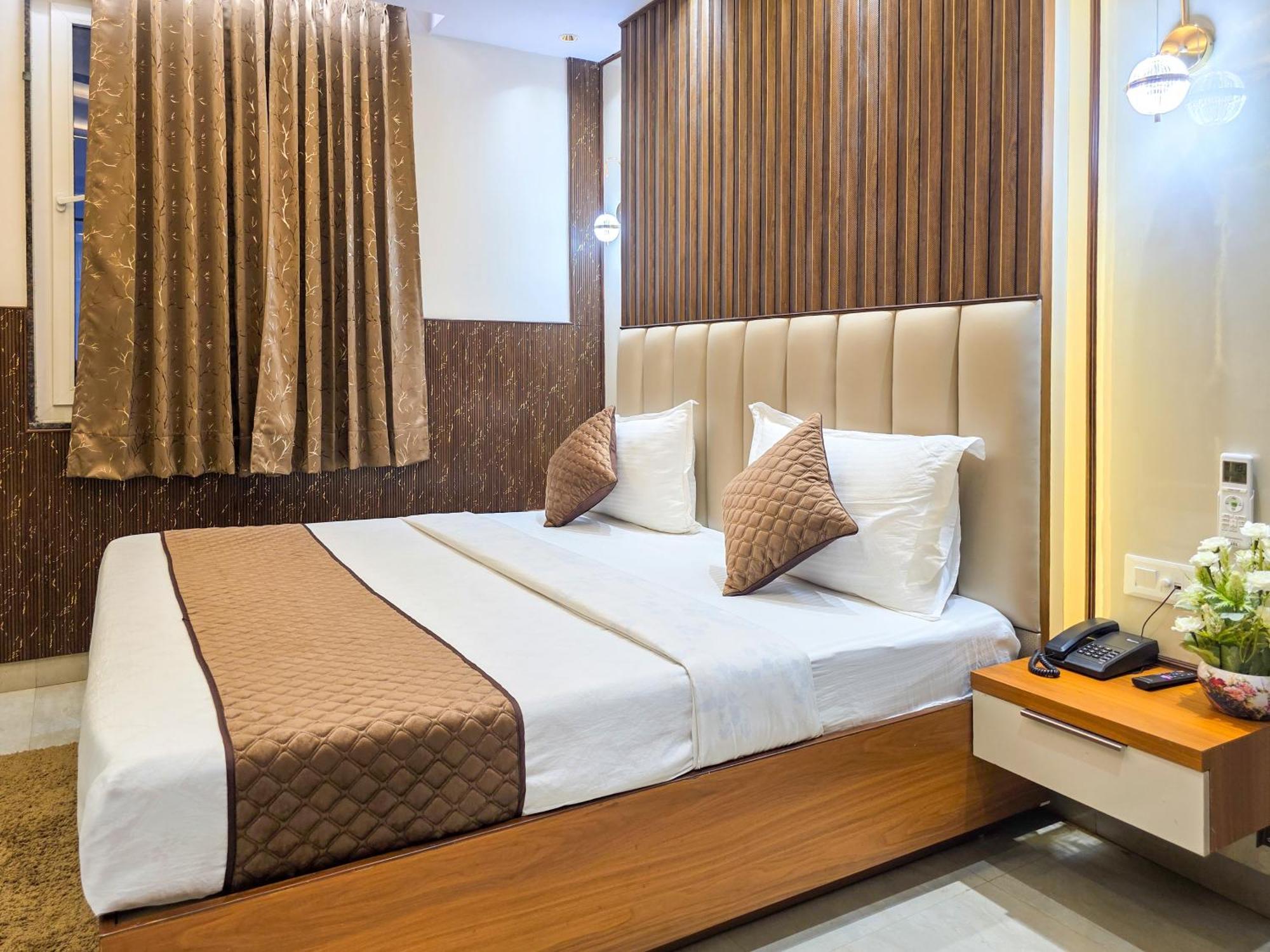 Delhi Delight Premium Bed and Breakfast New Delhi Exteriör bild