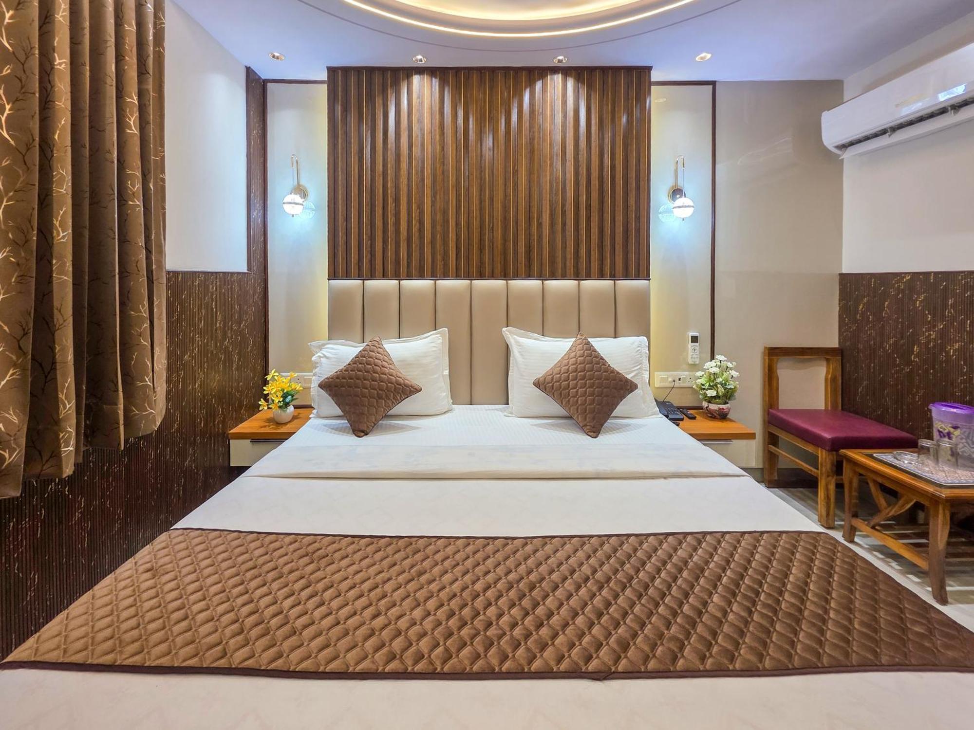 Delhi Delight Premium Bed and Breakfast New Delhi Exteriör bild